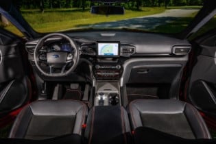 2022 Ford Explorer ST-Line